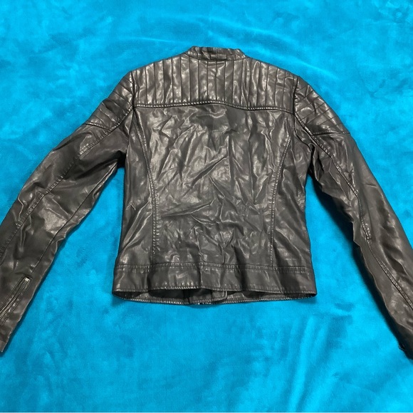 Topshop Faux Leather Cropped Jacket - Picture 3 of 11